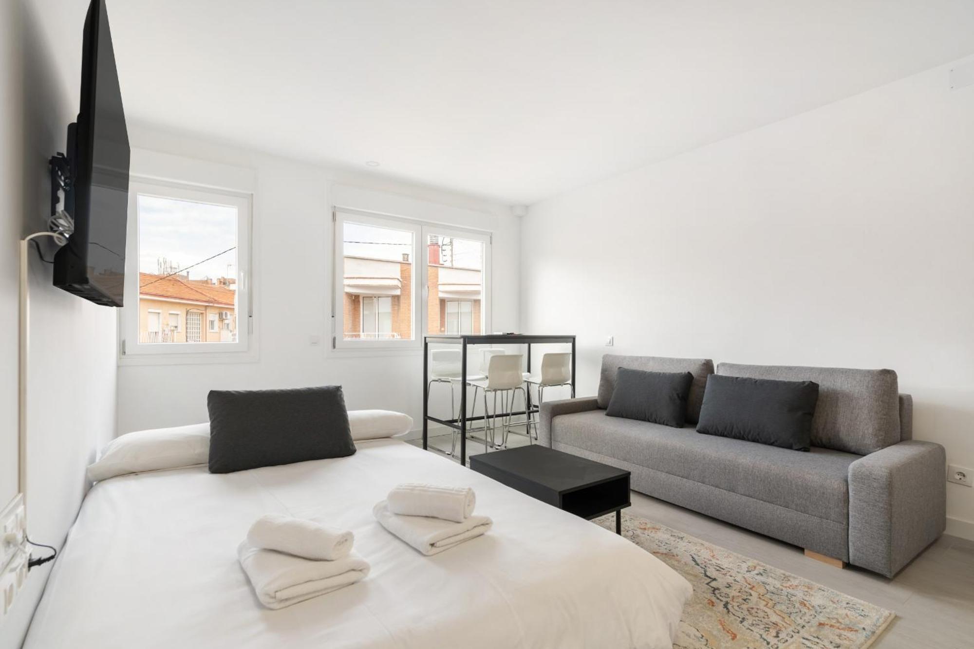 Madriver Apartamentos Reformados Con Parking Gratuito Kültér fotó