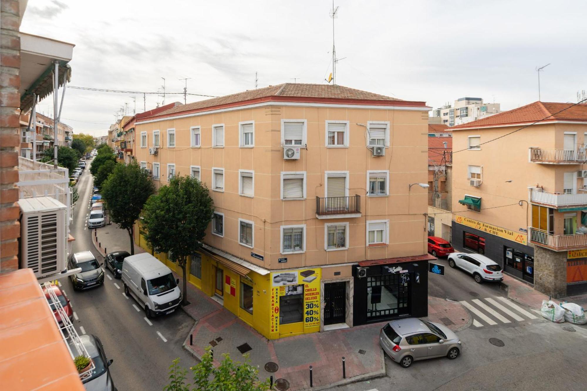 Madriver Apartamentos Reformados Con Parking Gratuito Kültér fotó