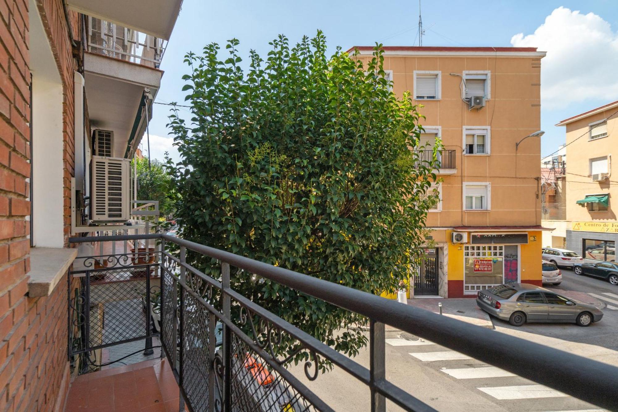 Madriver Apartamentos Reformados Con Parking Gratuito Kültér fotó