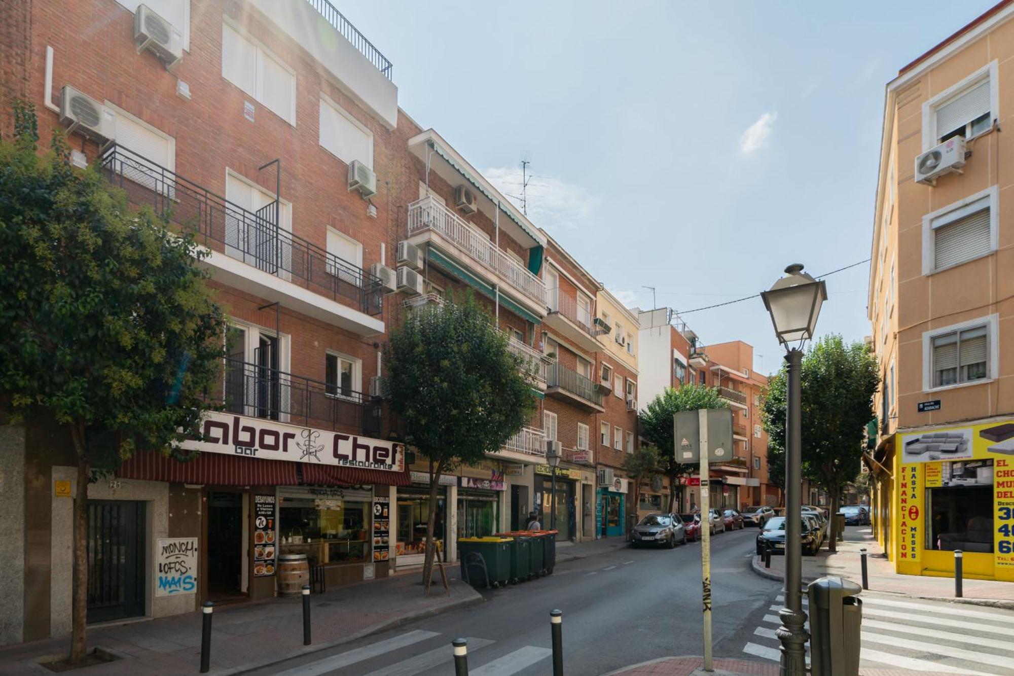 Madriver Apartamentos Reformados Con Parking Gratuito Kültér fotó